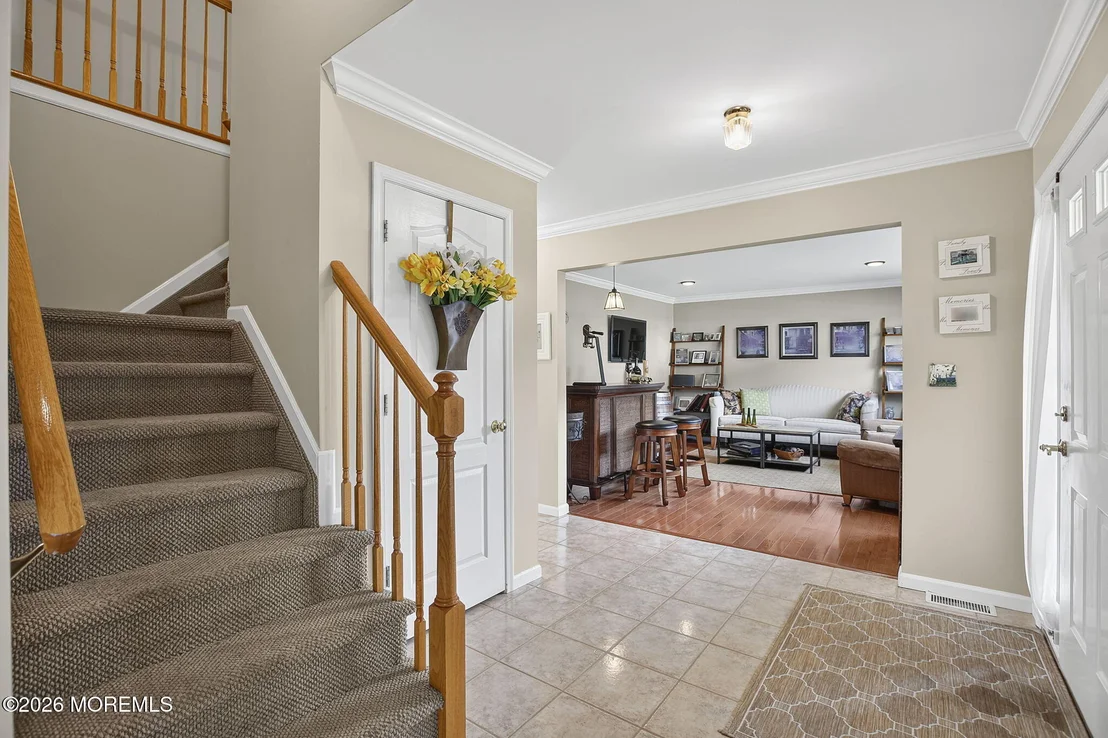 Photo of 452 Meadowood Road