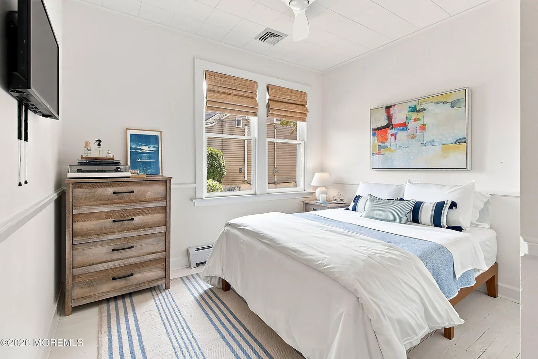 Photo of 642 Locust Point Road