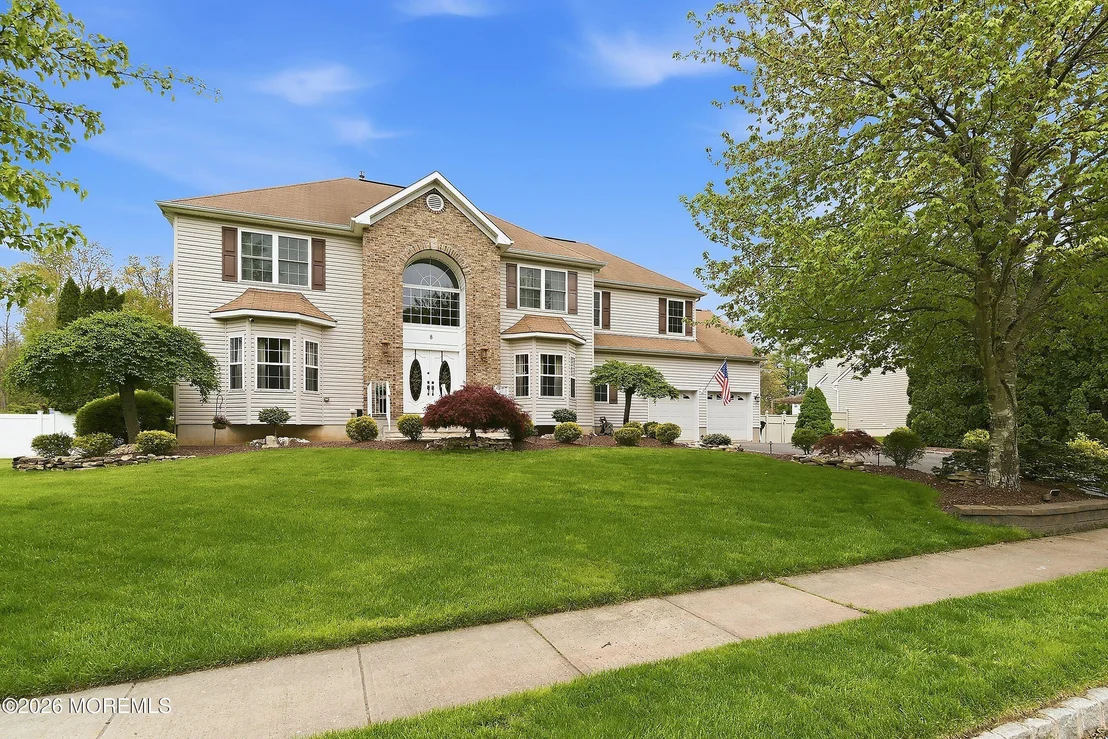 Photo of 8 Arboretum Drive