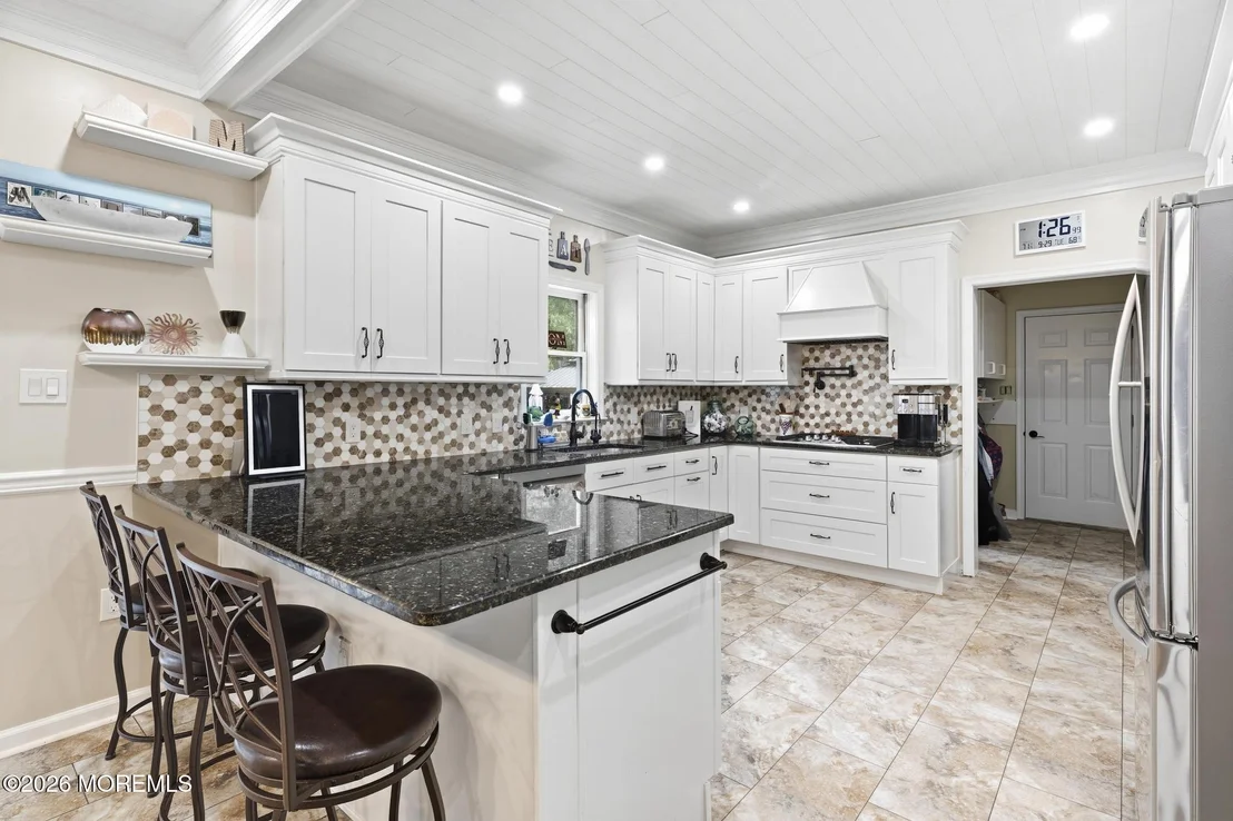 Photo of 711 Tall Oaks Drive