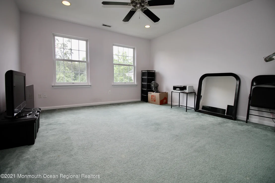 Photo of 20 Cedarview Avenue