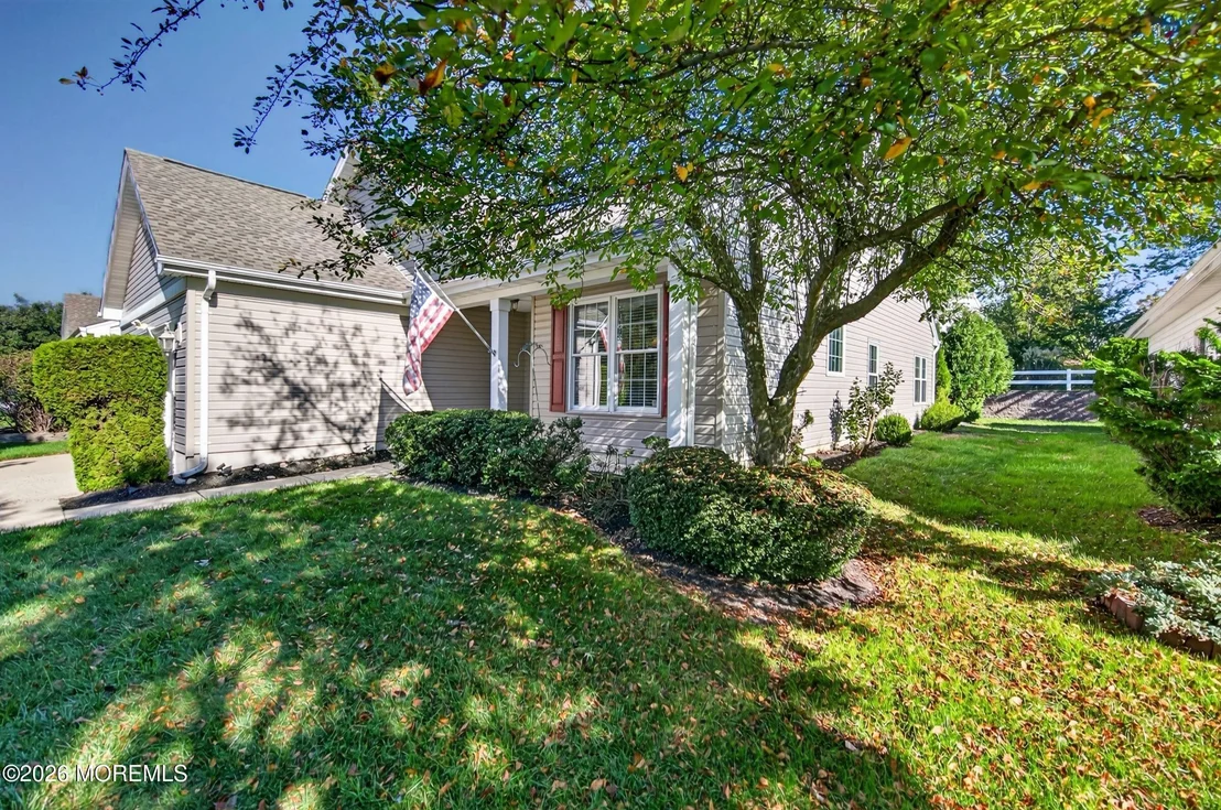 Photo of 6 Doral Way