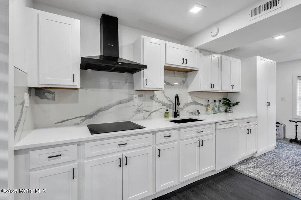 Photo of 19 Beacon Street