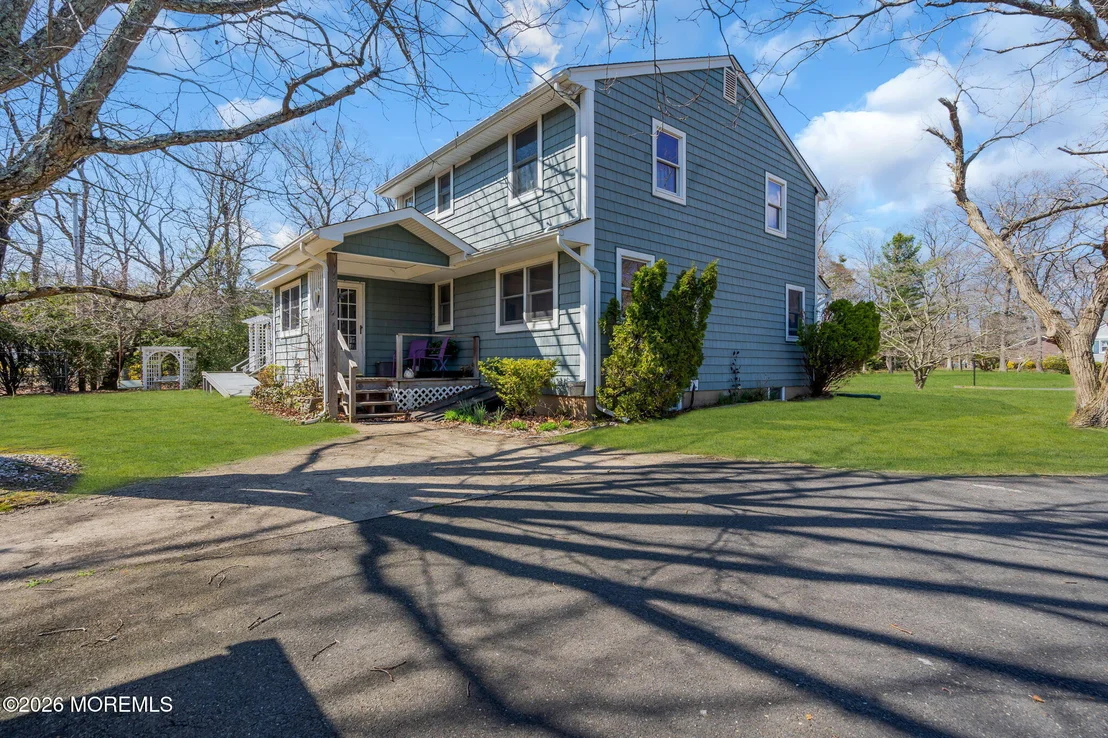 Photo of 249 Twin Oaks Drive