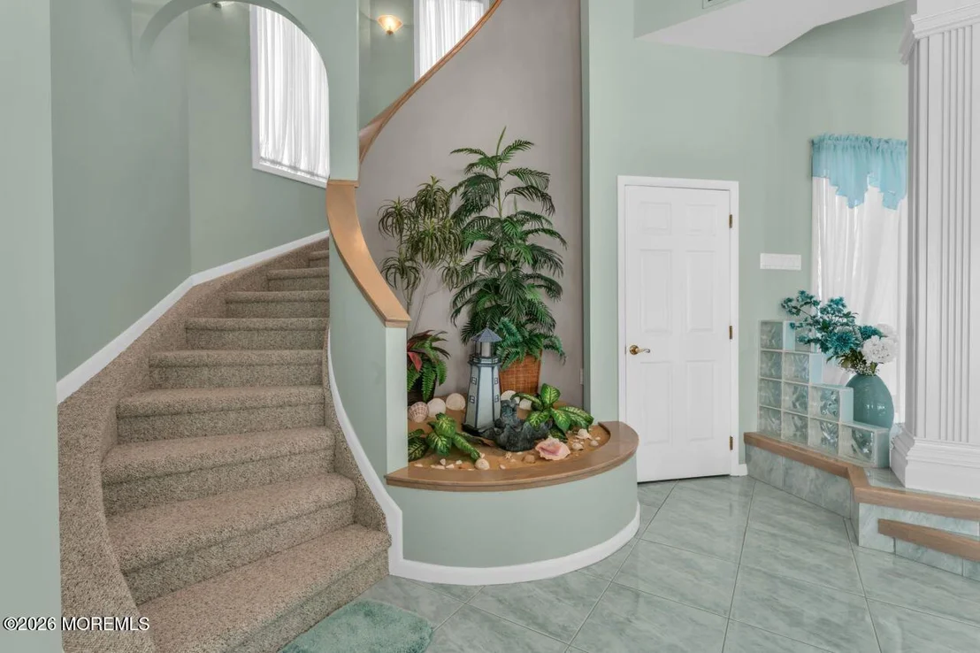Photo of 1308 Laurel Boulevard