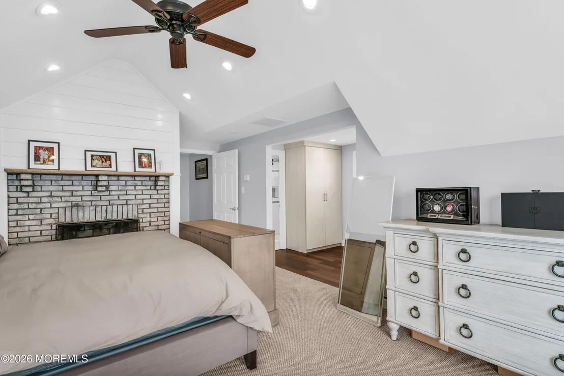 Photo of 933 Montauk Drive