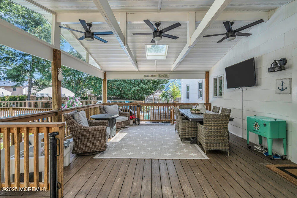 Photo of 984 Westminster Drive