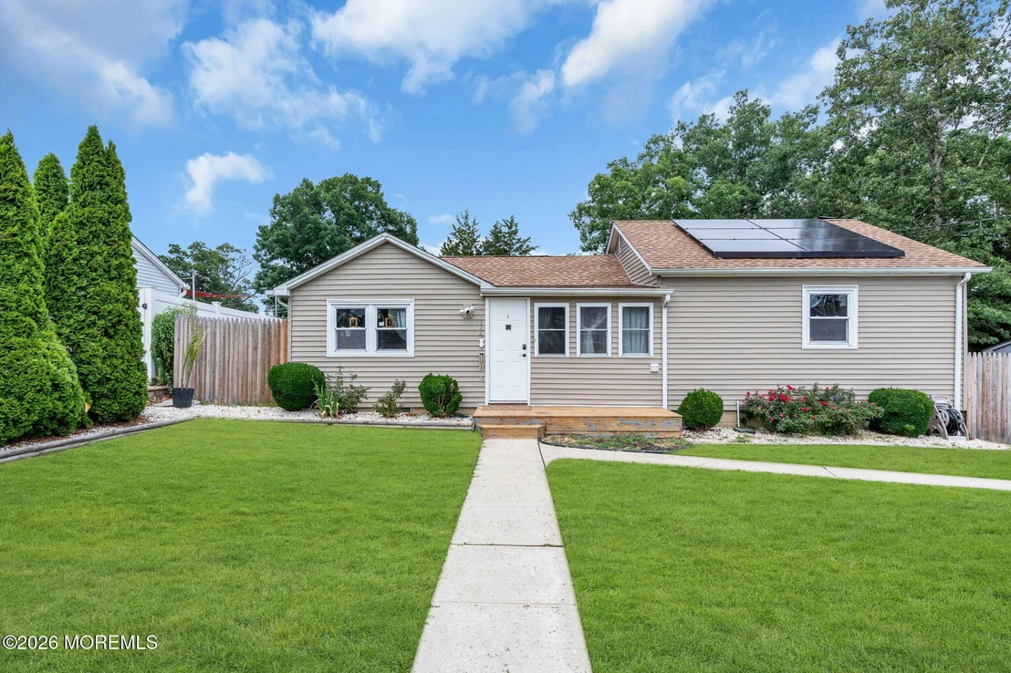 Photo of 1744 Whitcomb Road