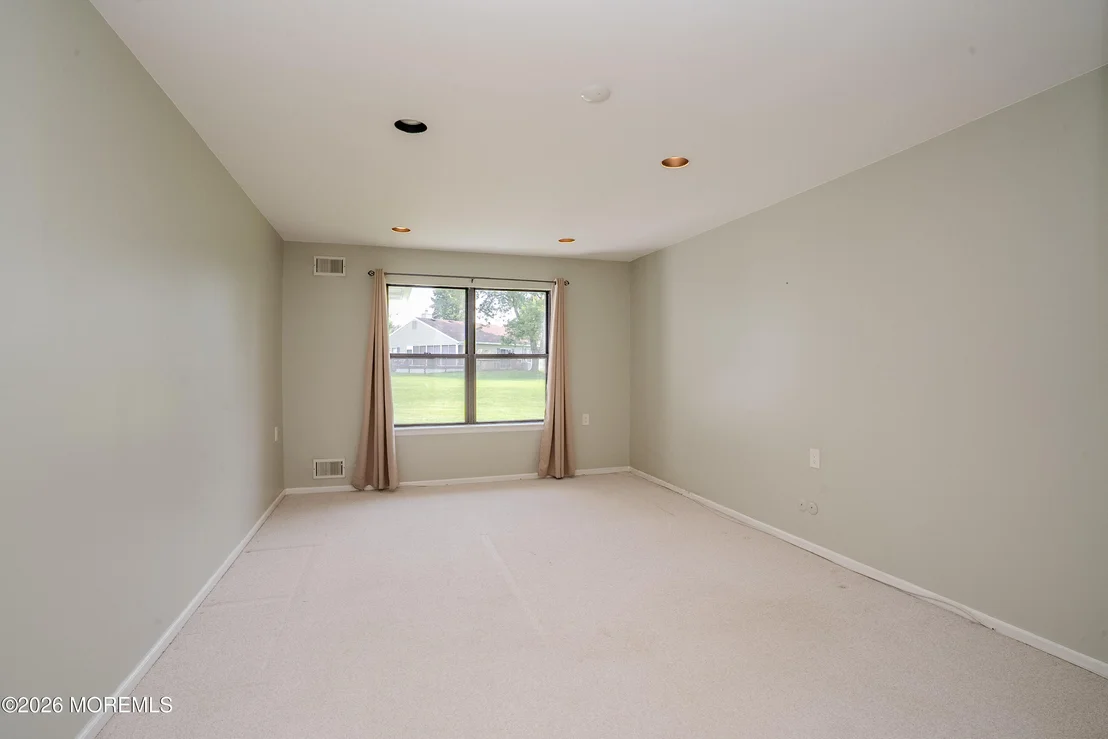 Photo of 70 Suffolk Way