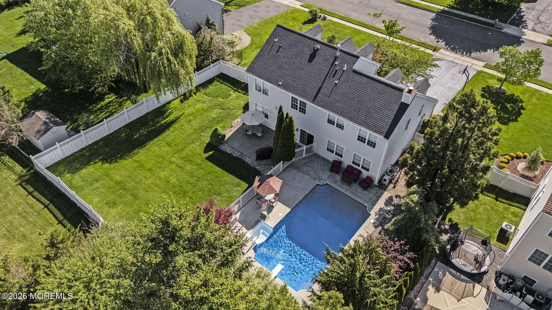 Photo of 389 Fordham Place