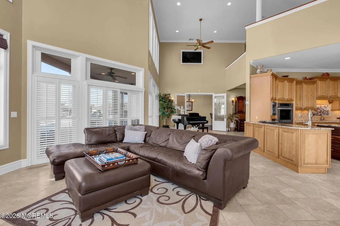 Photo of 342 Aldo Drive