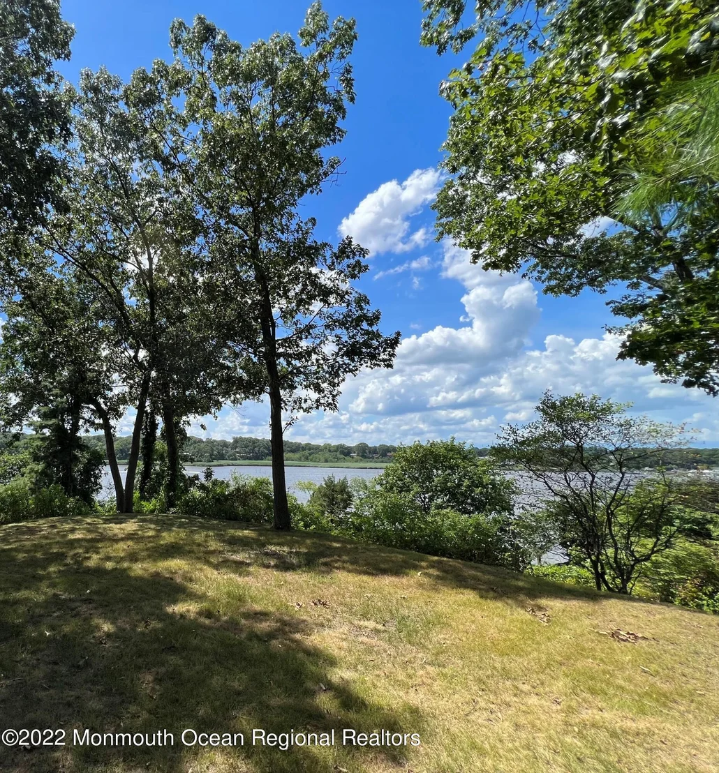 Photo of 2409 Riverside Terrace