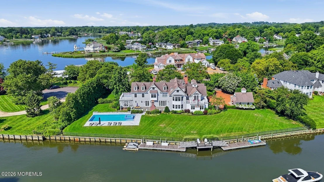 Photo of 13 Rivers Edge Drive