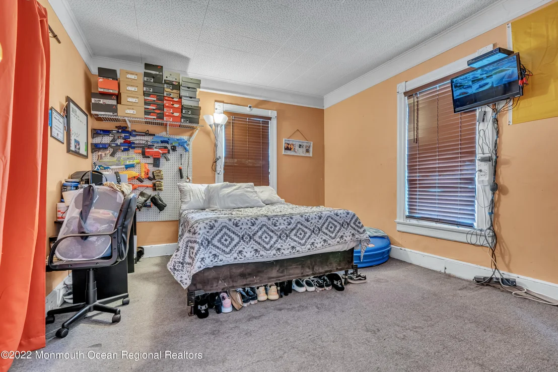 Photo of 68 Maple Avenue