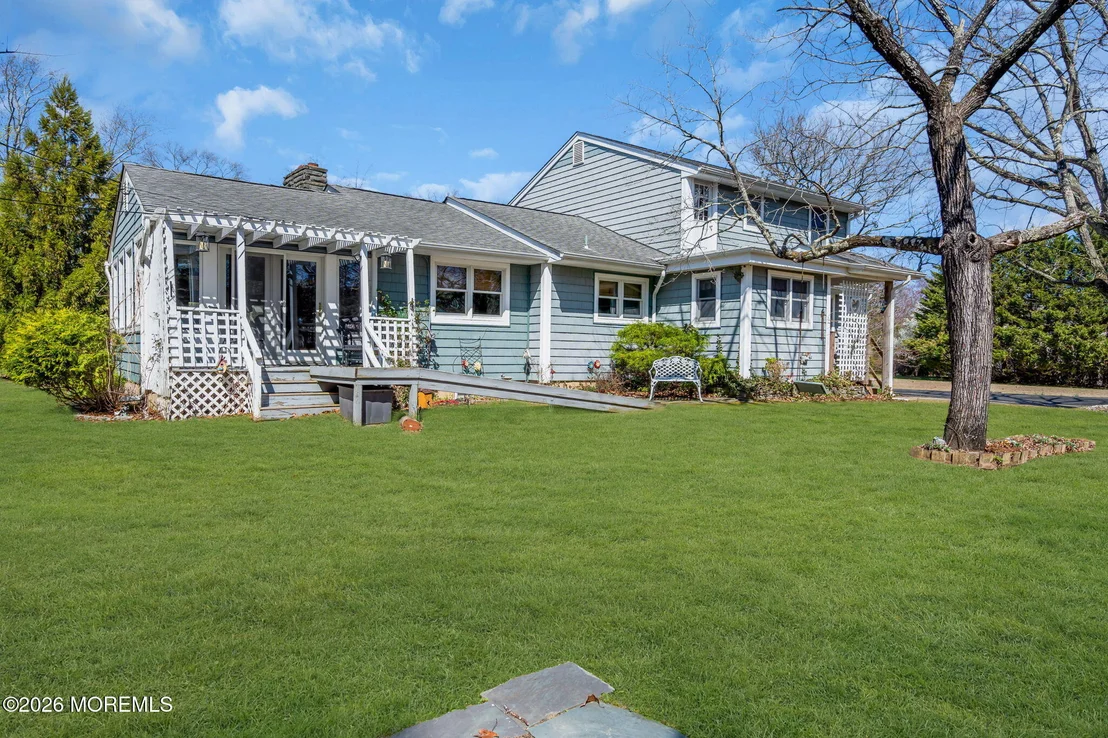 Photo of 249 Twin Oaks Drive
