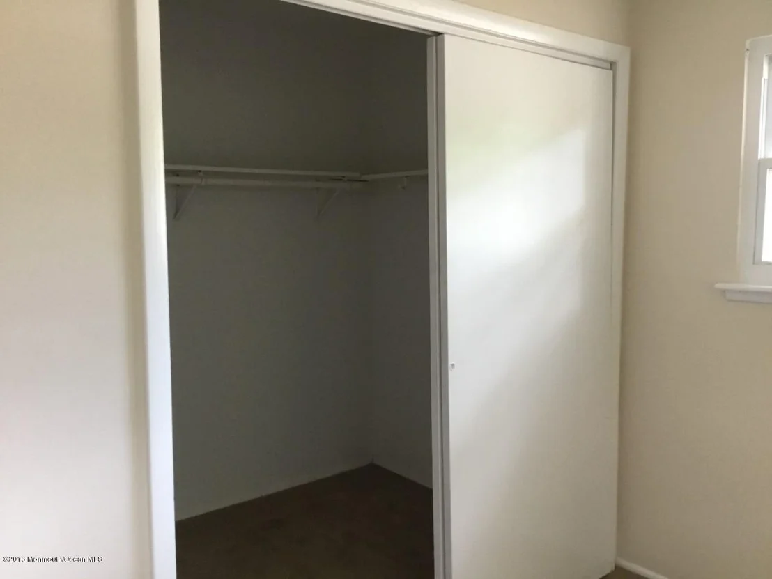 Photo of 438 Applegate Avenue