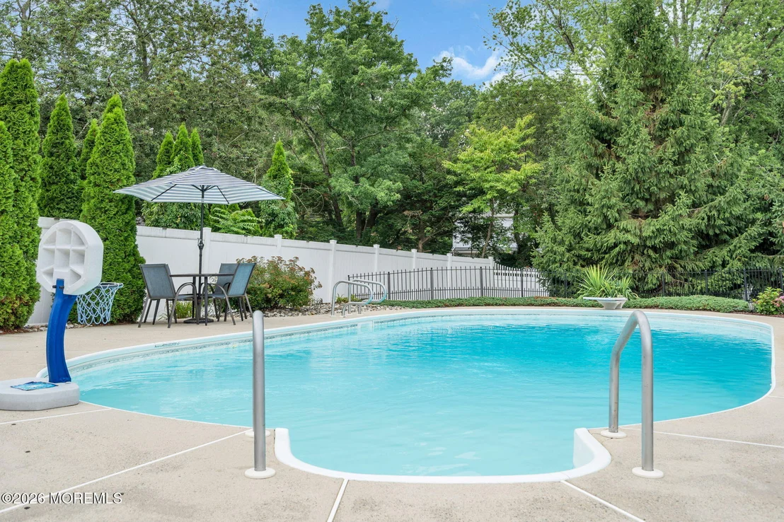 Photo of 1 Meadowbrook Drive