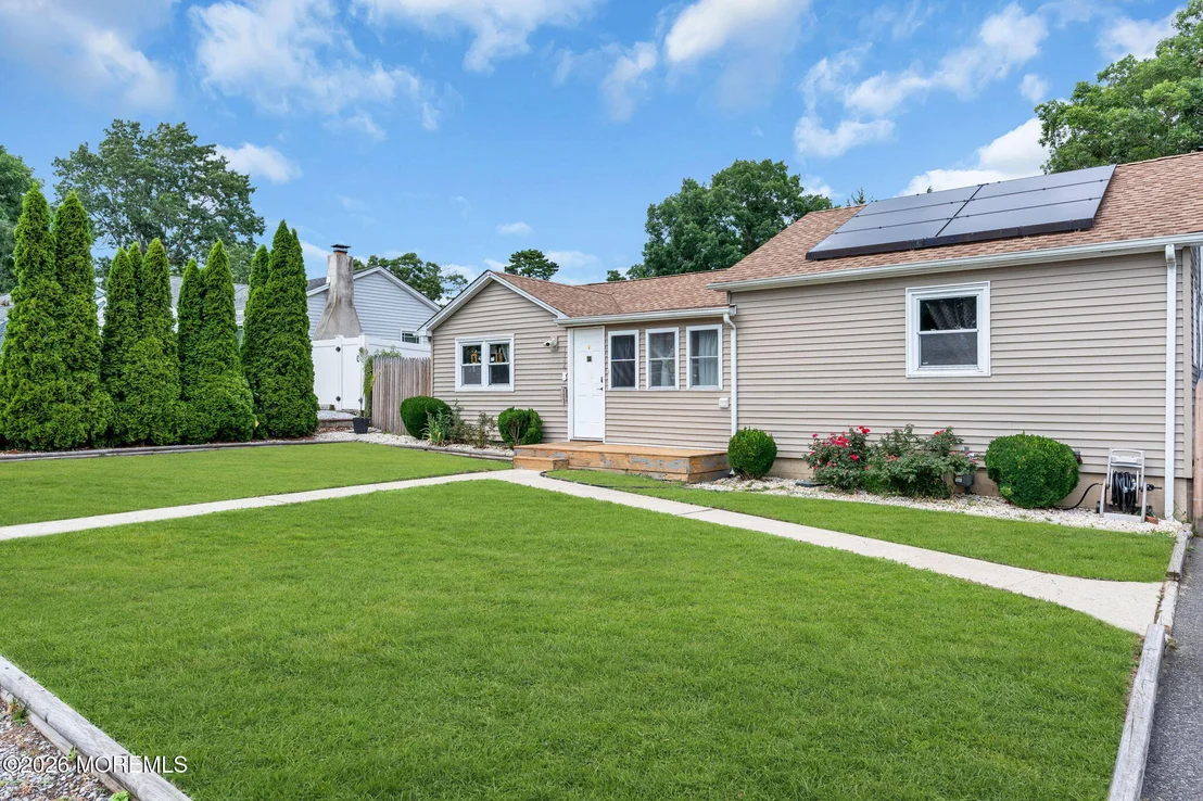 Photo of 1744 Whitcomb Road
