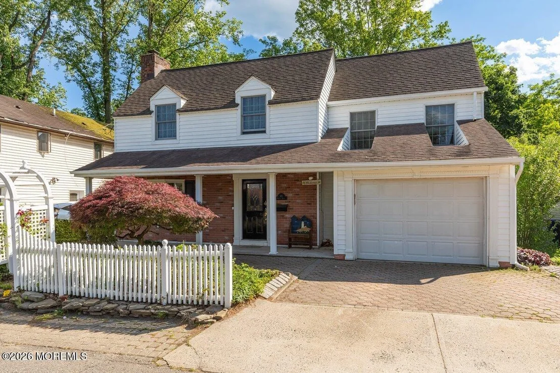 Photo of 48 Ravine Drive