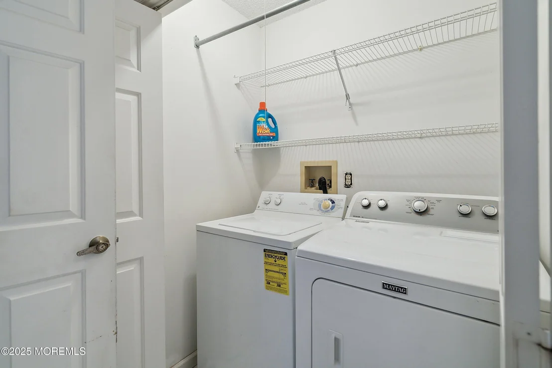 Photo of 32 Pine Oak Boulevard