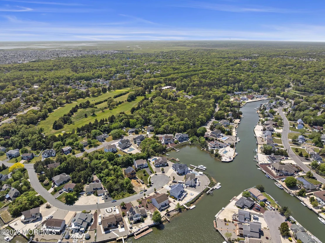 Photo of 40 Overlook Drive