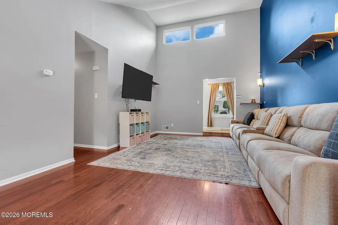 Photo of 7 Sweetbriar Trail