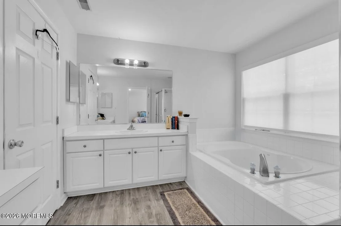 Photo of 2391 Forest Circle