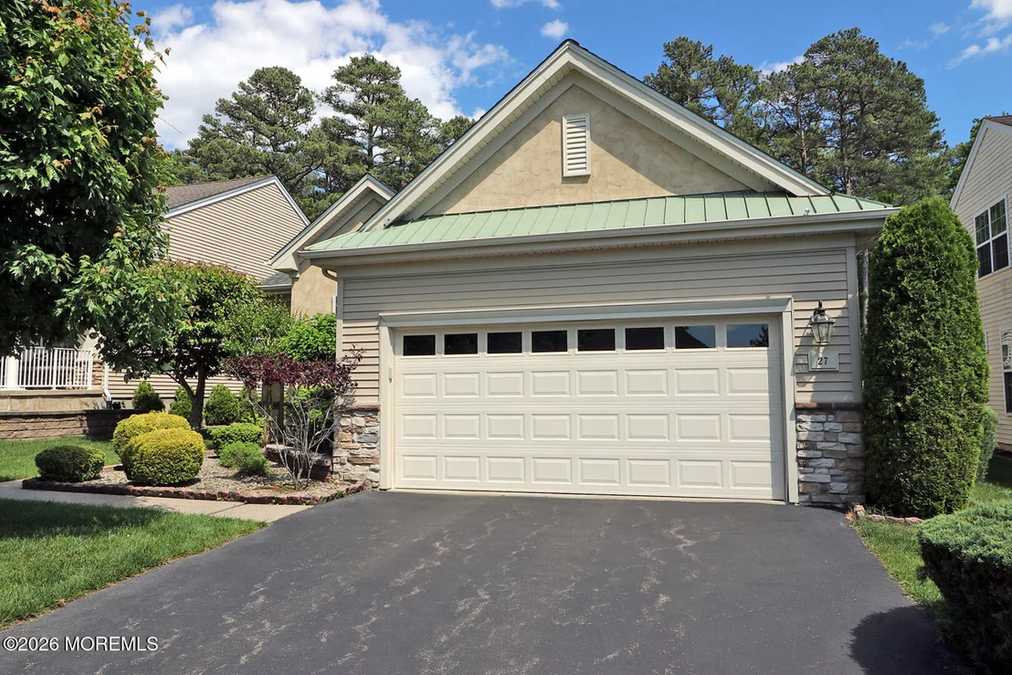 Photo of 27 Vineyard Way