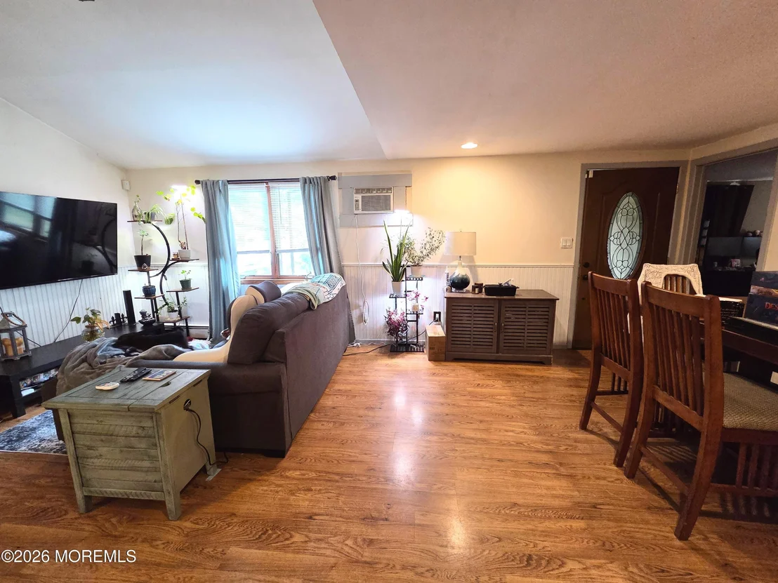 Photo of 1210 Taylor Lane