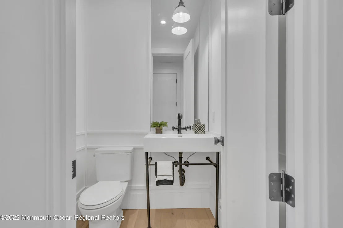 Photo of 376 Orenda Circle