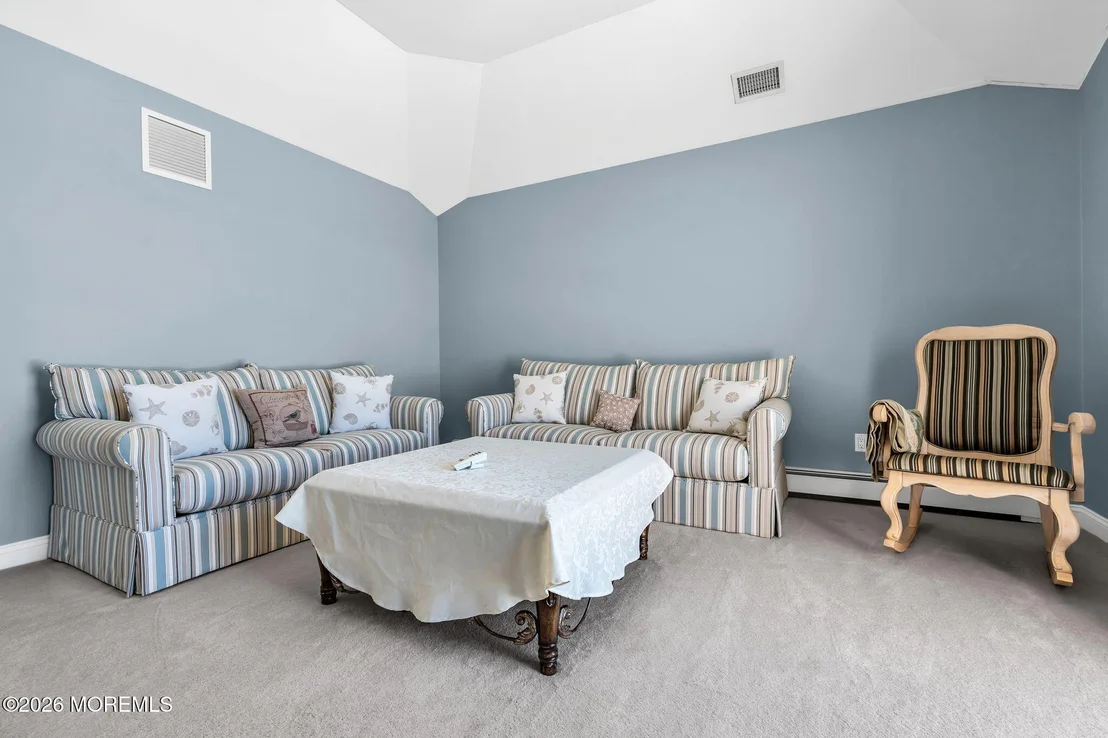 Photo of 531 Bayview Drive