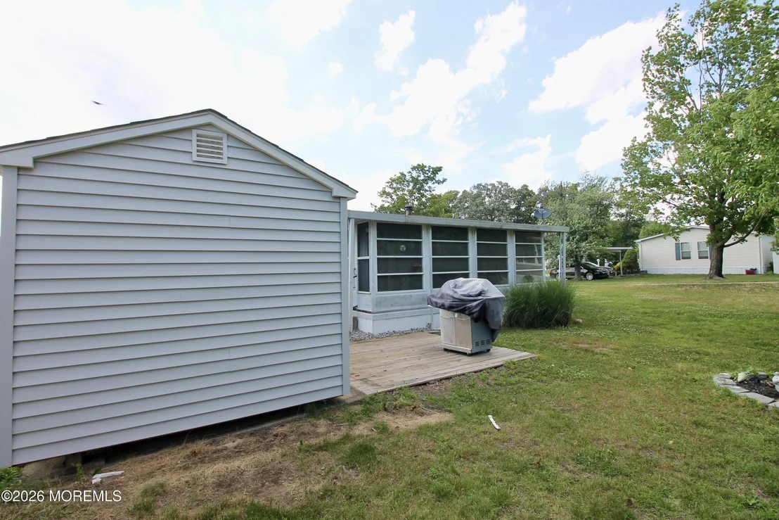 Photo of 562 Sara Drive