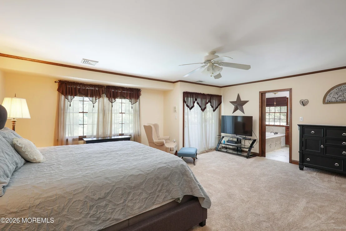 Photo of 1908 Shadowbrook Drive