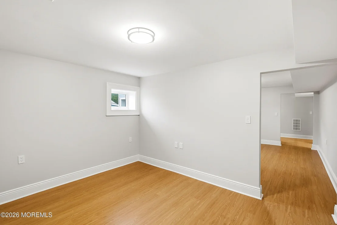 Photo of 4 Oneida Avenue
