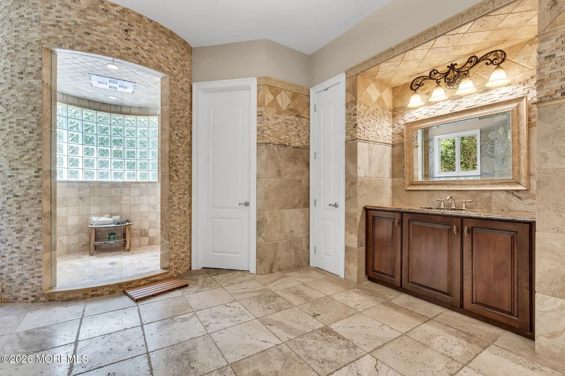Photo of 347 Millstone Road