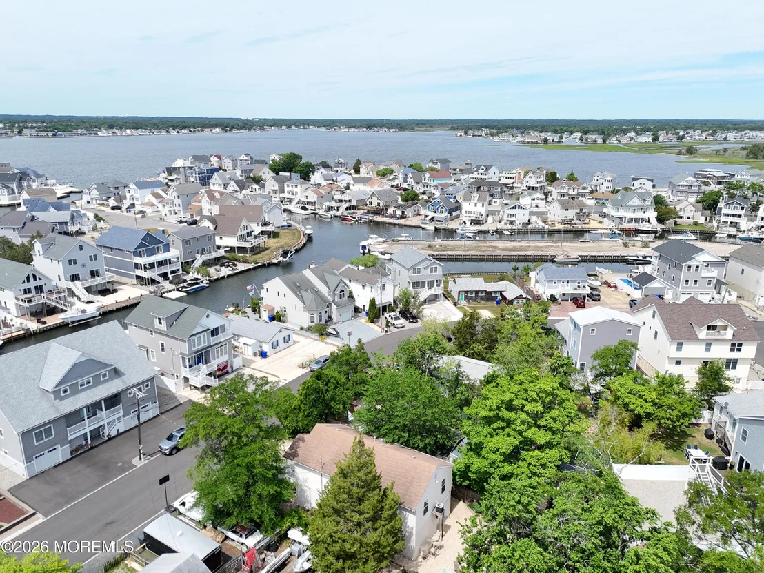 Photo of 131 Bayview Drive