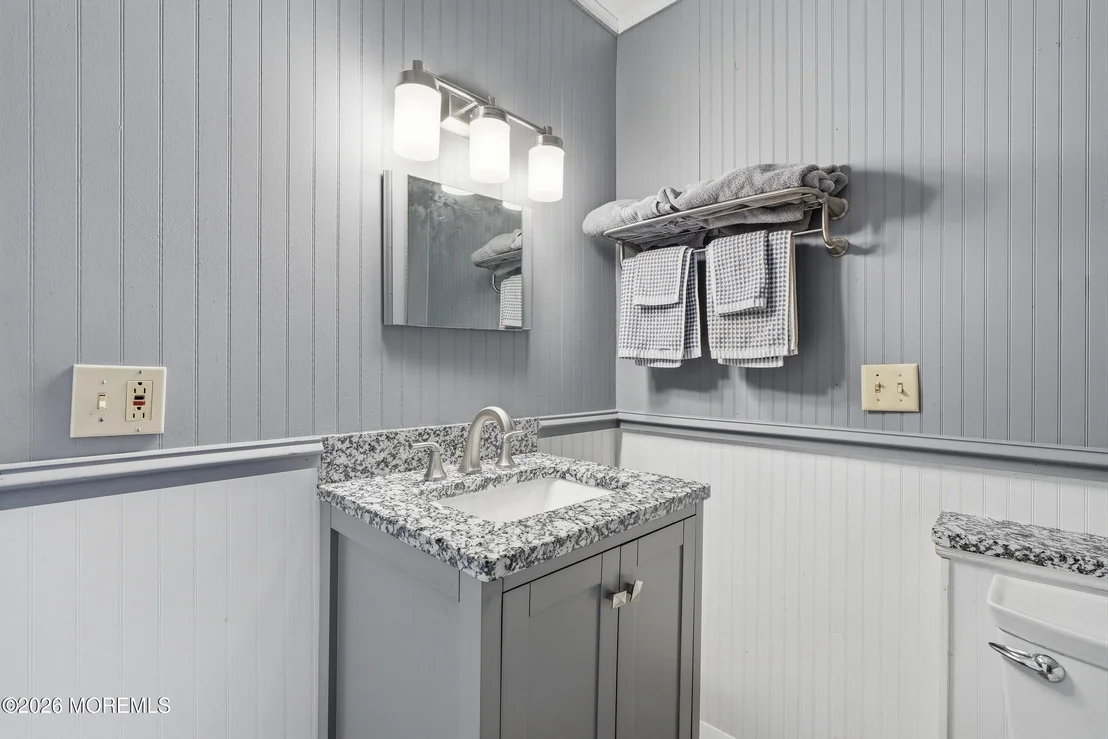Photo of 481 Admiral Road