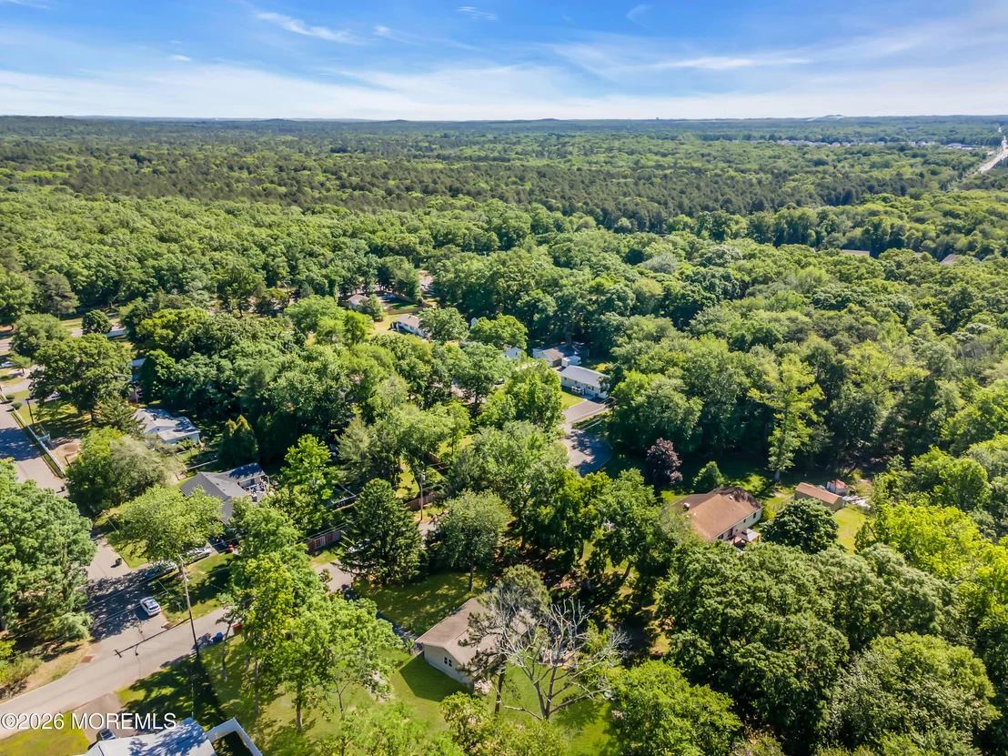 Photo of 416 Oak Tree Road