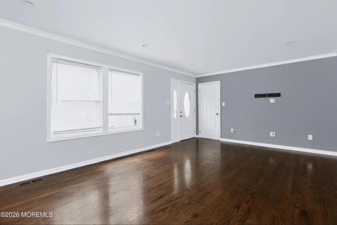 Photo of 2121 Ridgeway Road