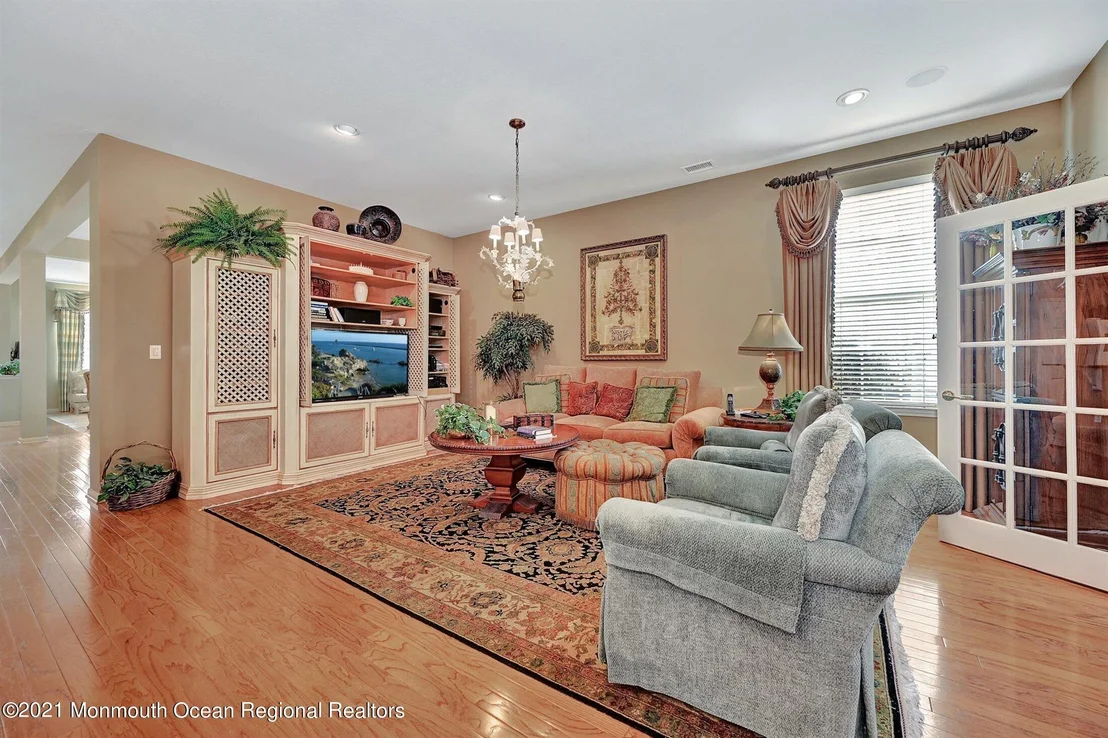 Photo of 41 Portchester Drive