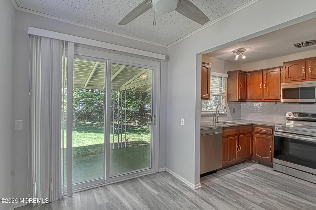 Photo of 16 Hudson Parkway