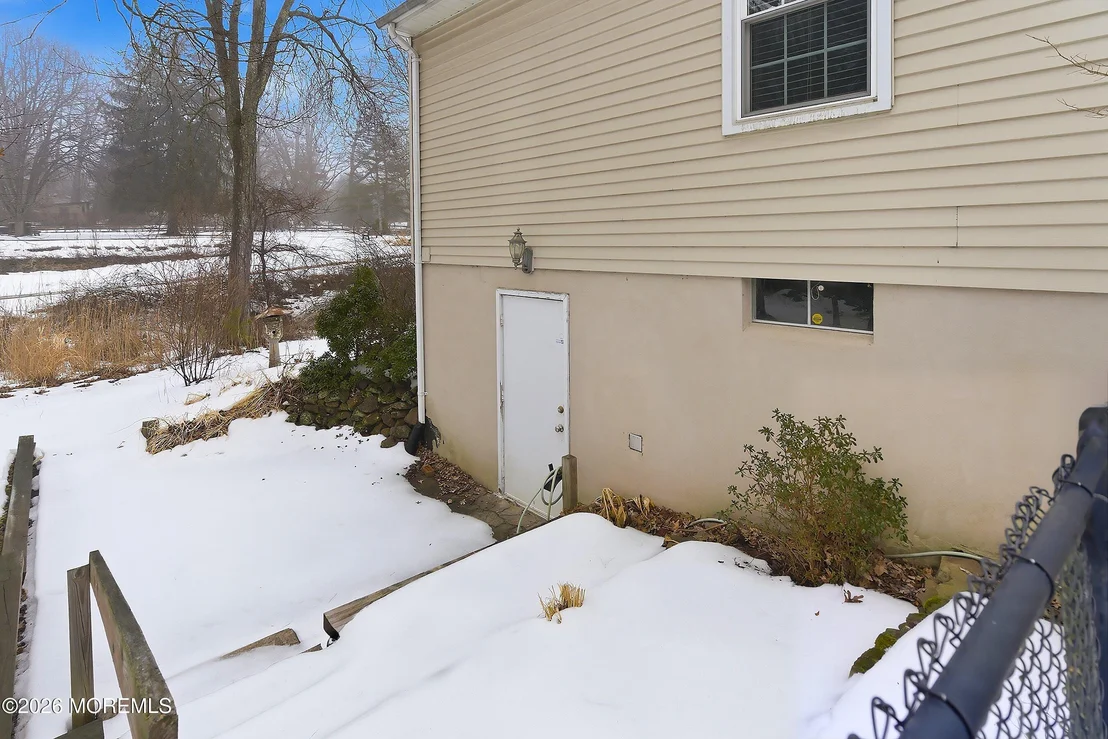 Photo of 638 Freehold Road