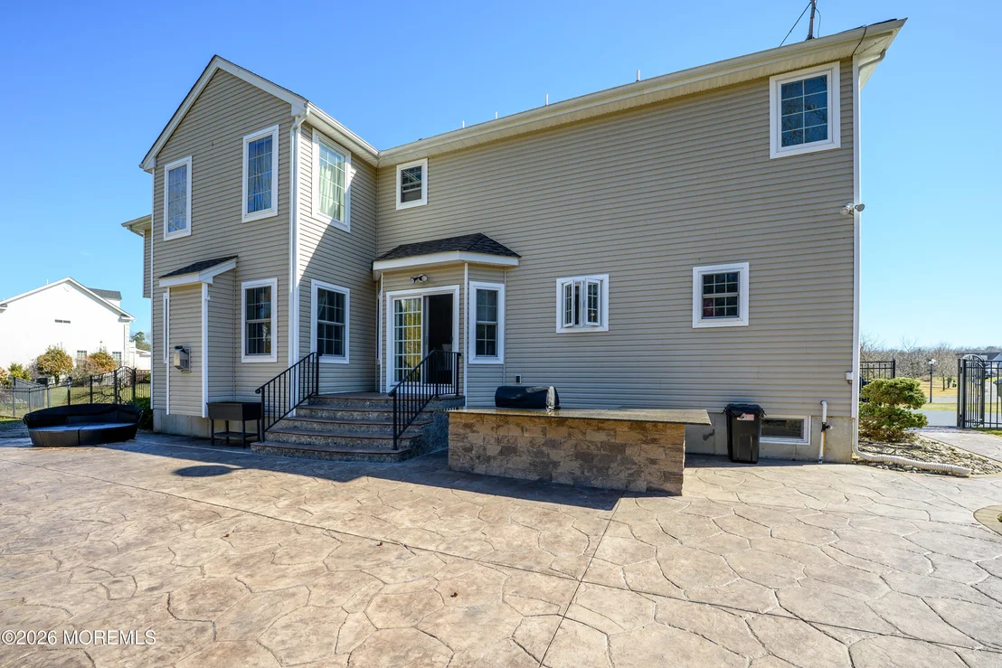 Photo of 4 Whispering Grove Boulevard