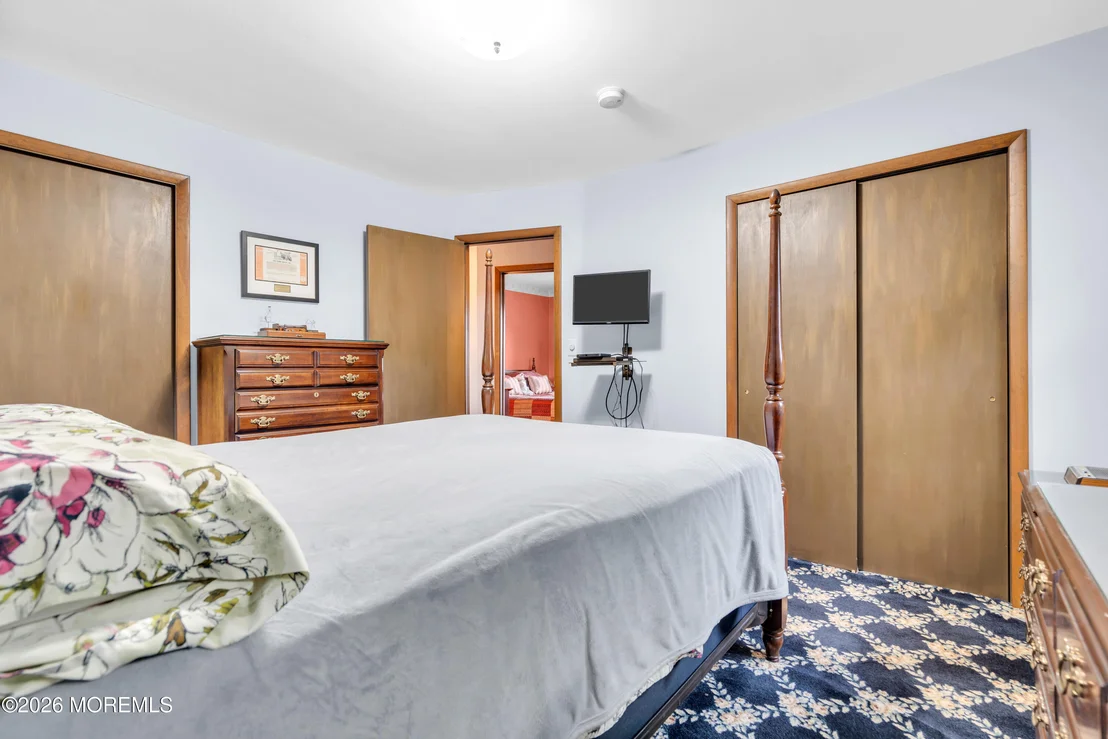 Photo of 99 Cedar Swamp Road