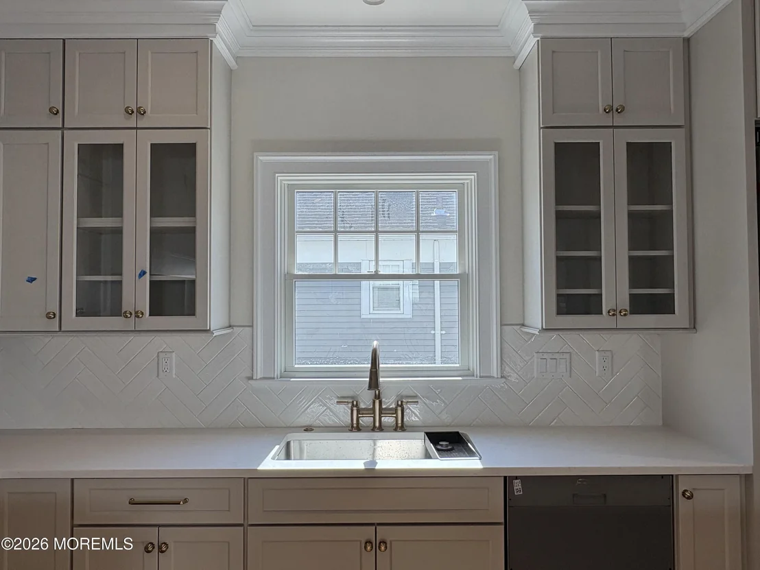 Photo of 179 Rumson Road
