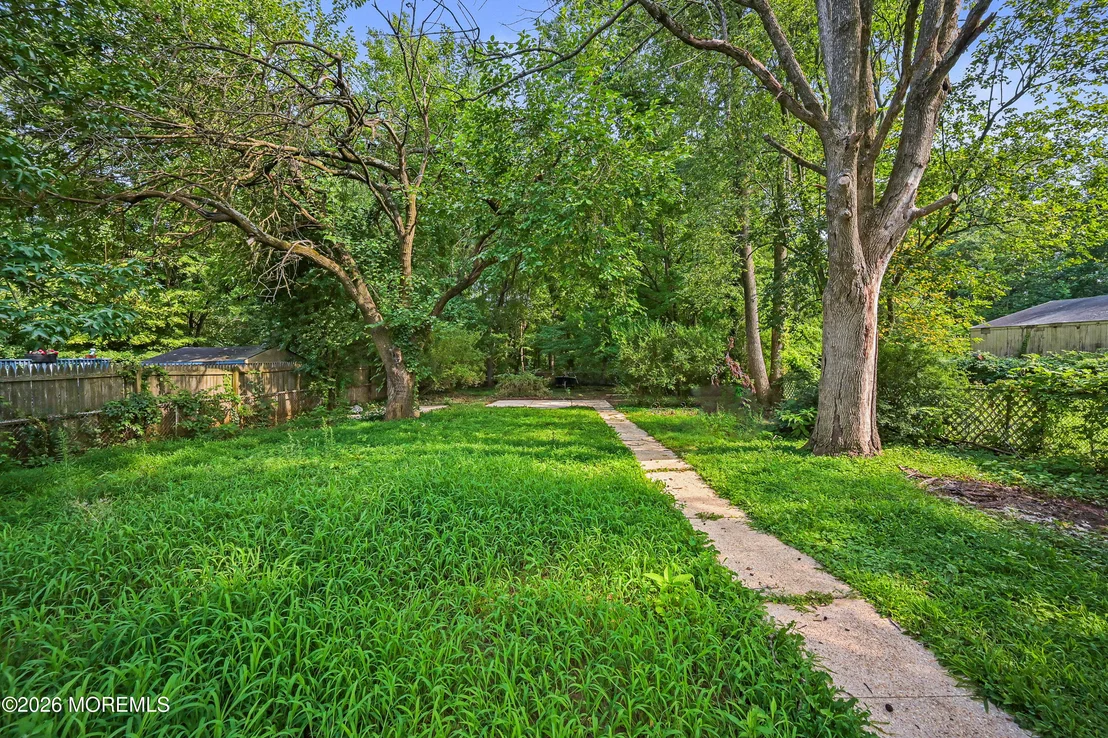 Photo of 317 Edgeview Road