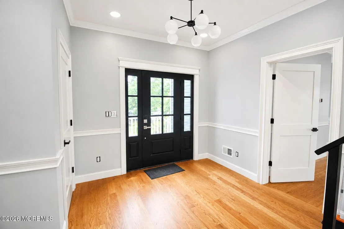 Photo of 427 Central Avenue