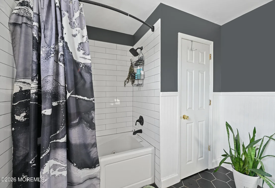 Photo of 12 Thompson Avenue
