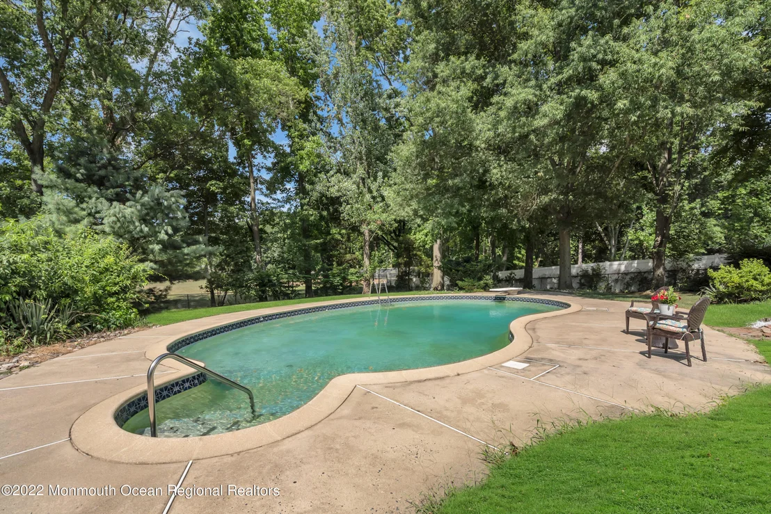 Photo of 19 Warren Drive