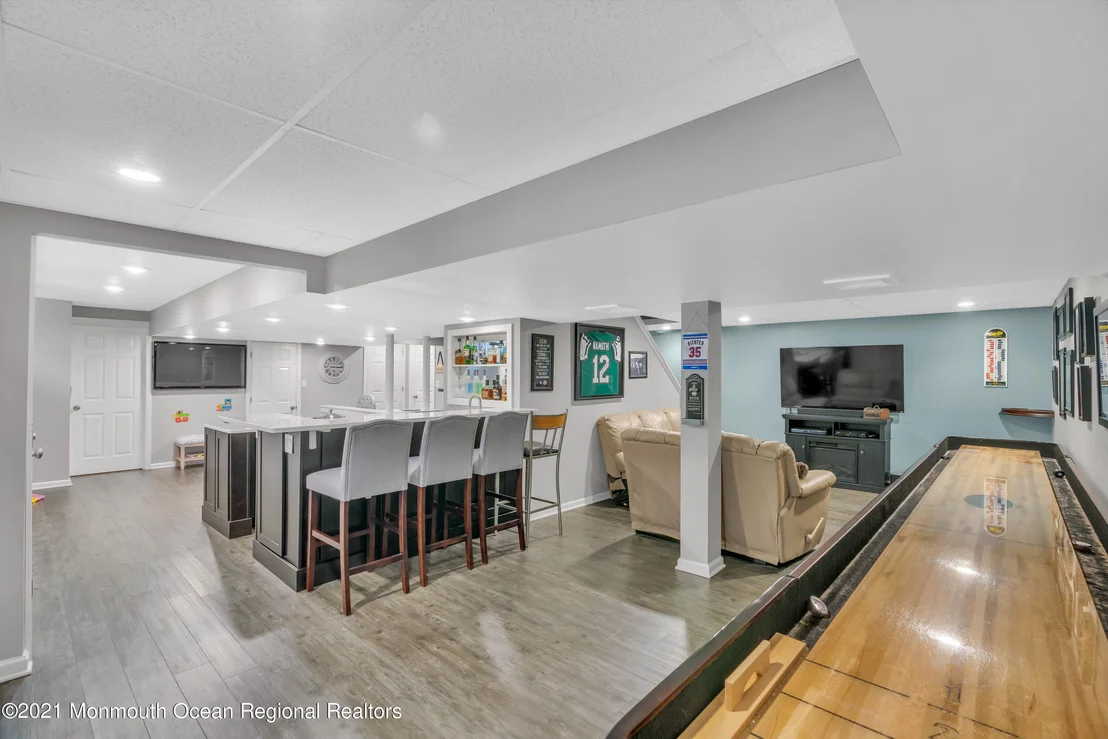Photo of 7 River Edge Drive